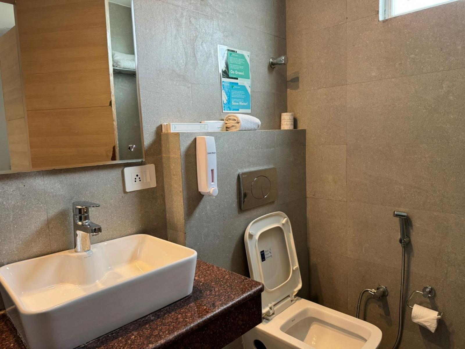 קנגרה Hotel River Retreat מראה חיצוני תמונה