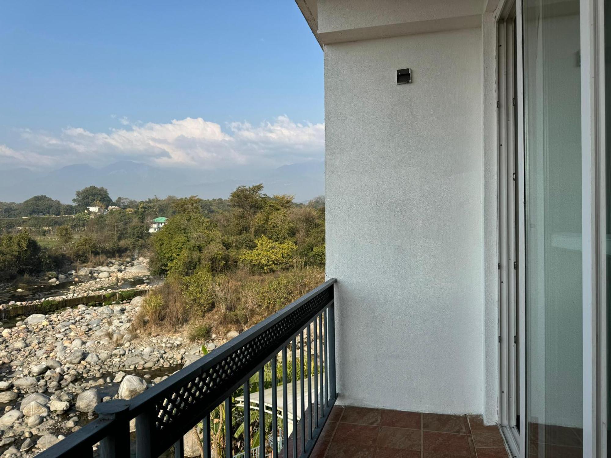 קנגרה Hotel River Retreat מראה חיצוני תמונה